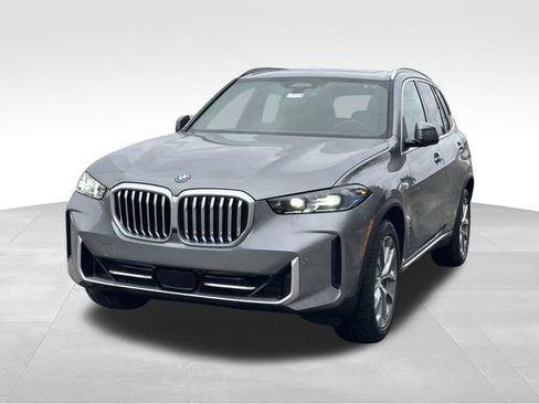 New 2026 BMW X5 xDrive50e w/ Executive Package AWD/4WD image 5