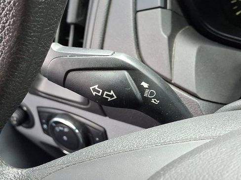 Used 2017 Ford Transit 350 XL image 18