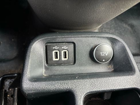 Used 2019 Ford Transit Connect XL image 19