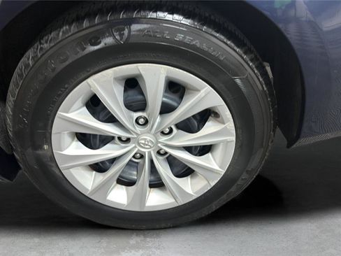 Used 2017 Toyota Camry LE FWD image 24