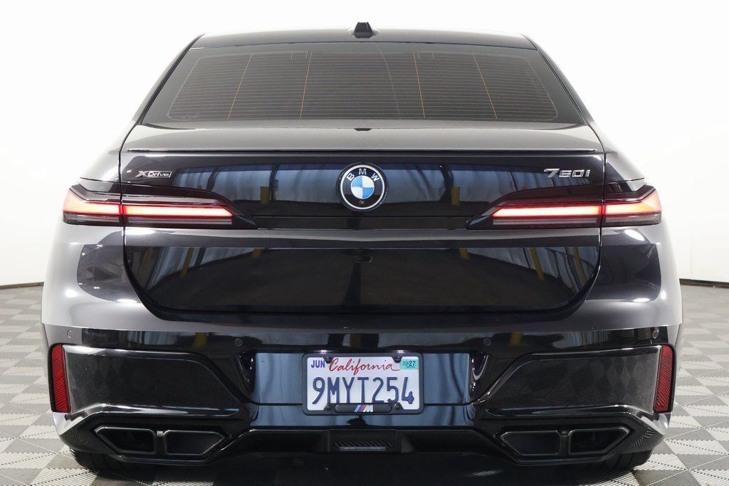 Used 2024 BMW 760i xDrive w/ Executive Package AWD/4WD image 5