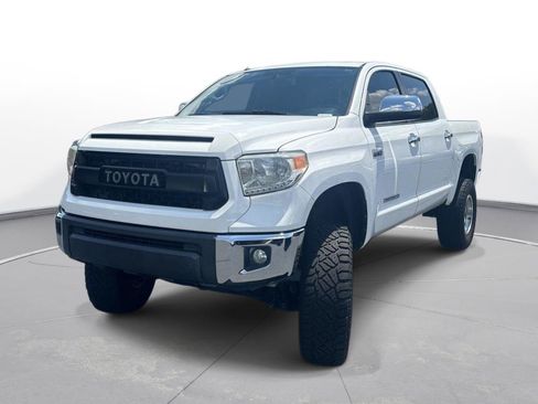 Used 2017 Toyota Tundra Limited w/ Limited Premium Package AWD/4WD image 2