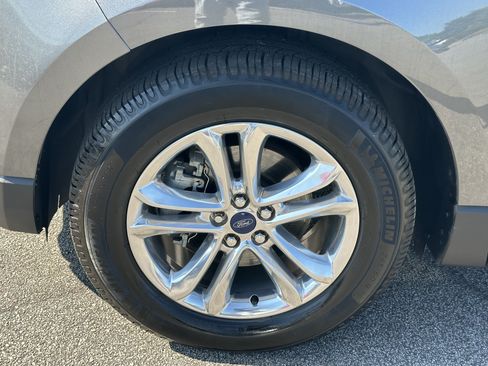 Used 2016 Ford Edge SEL w/ Equipment Group 201A FWD image 11