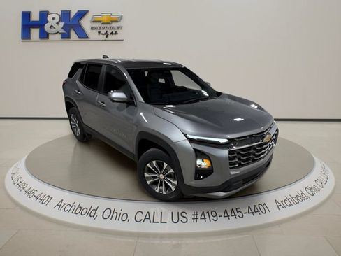 New 2026 Chevrolet Equinox LT w/ Convenience Package II FWD image 1