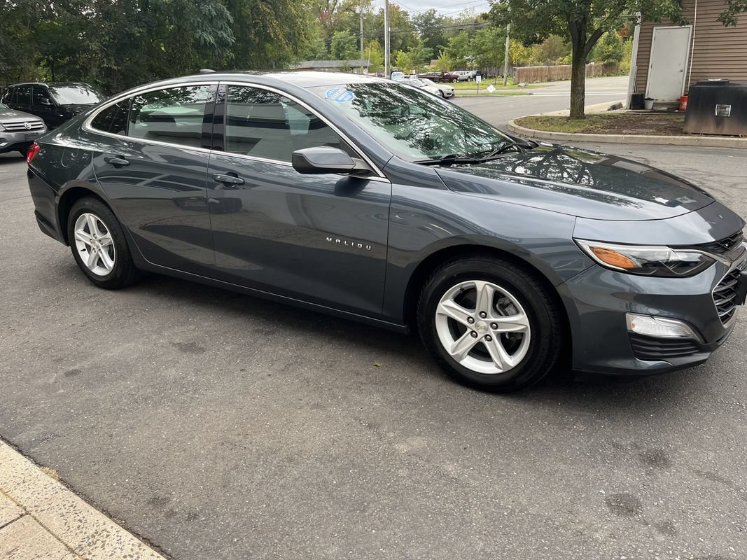 Used 2019 Chevrolet Malibu LS w/ Driver Confidence Package II FWD image 4