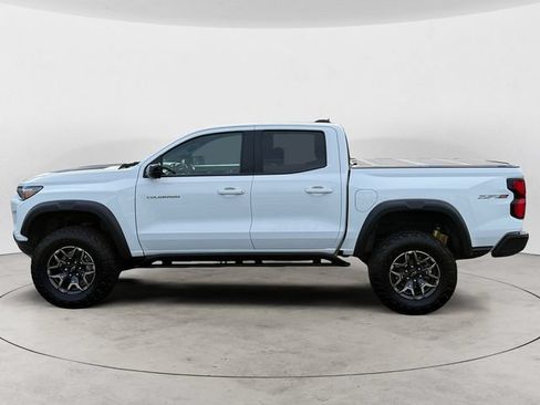 Used 2023 Chevrolet Colorado ZR2 w/ ZR2 Convenience Package III AWD/4WD image 8