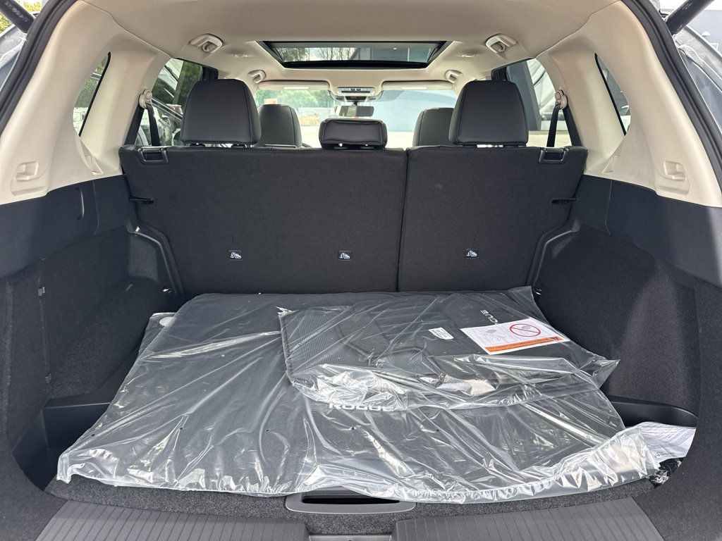 New 2026 Nissan Rogue Dark Armor AWD/4WD image 36