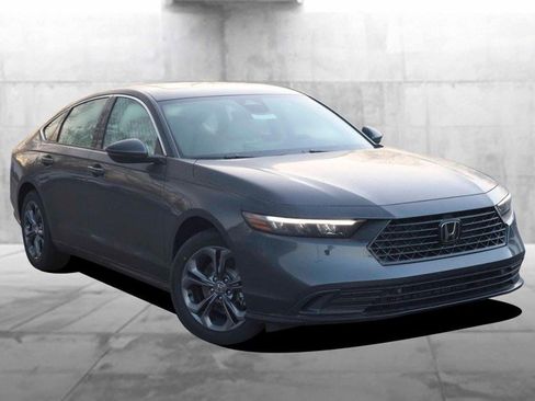 New 2025 Honda Accord EX-L image 2