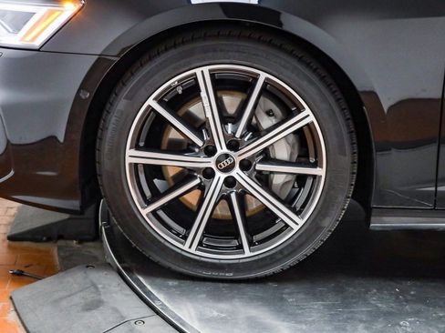 Certified 2025 Audi A6 Premium Plus w/ Premium Plus Package image 12