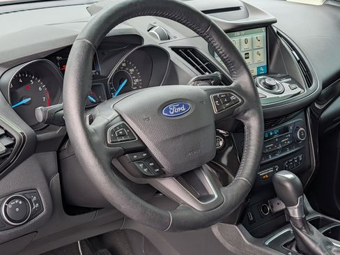 Certified 2018 Ford Escape Titanium image 22