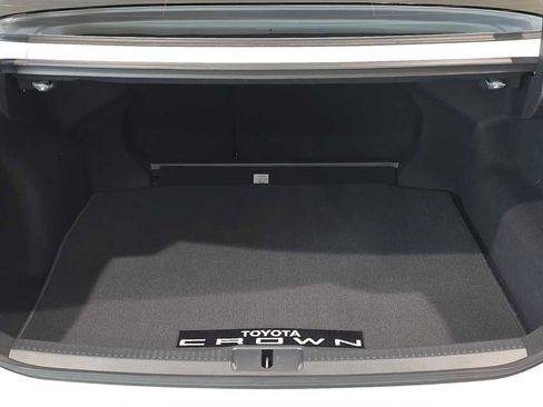 Used 2025 Toyota Crown w/ Carpet Mat Package (TMS) AWD/4WD image 14