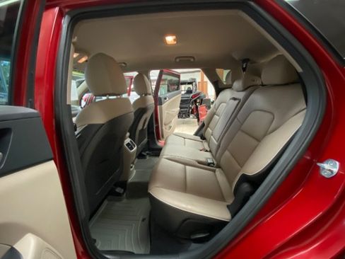 Used 2021 Hyundai Tucson Limited AWD/4WD image 13