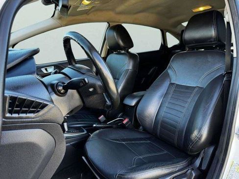 Used 2014 Ford Fiesta Titanium FWD image 19