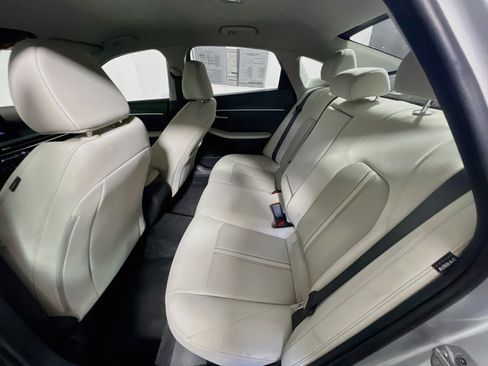 Used 2025 Hyundai Sonata SEL FWD image 28