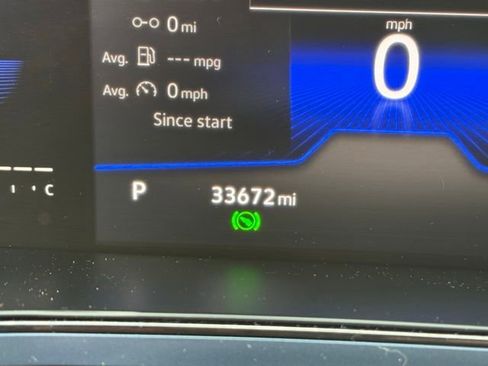 Used 2022 Volkswagen Taos SE FWD image 4