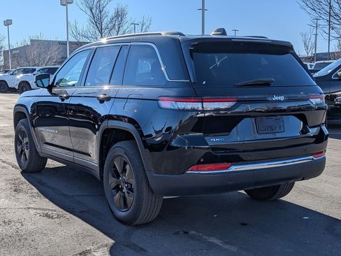 Used 2024 Jeep Grand Cherokee Limited 4xe image 8