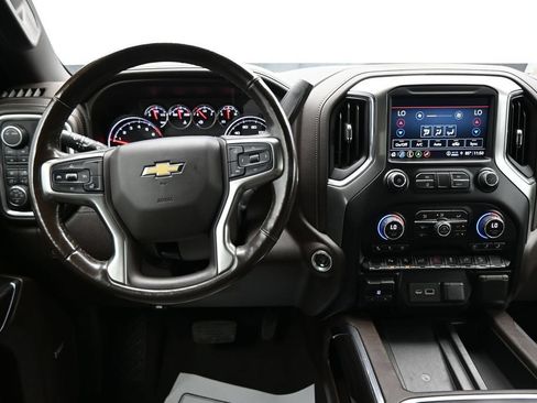 Used 2021 Chevrolet Silverado 1500 LTZ w/ LTZ Convenience Package II AWD/4WD image 14