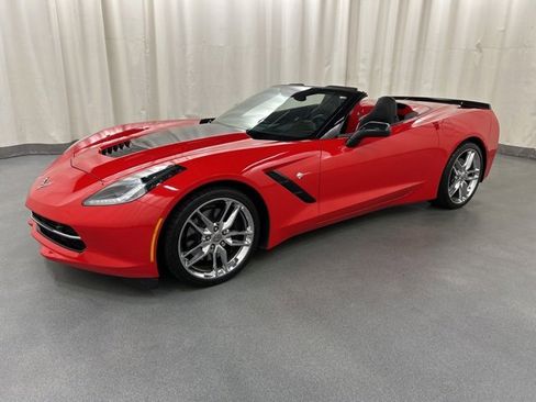 Used 2017 Chevrolet Corvette Stingray Convertible w/ Z51 3L image 2