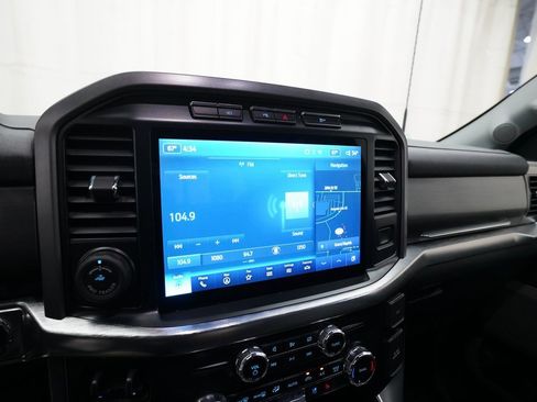 Used 2022 Ford F150 Lariat w/ Equipment Group 502A High image 6