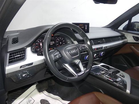 Used 2018 Audi Q7 2.0T Premium Plus w/ Premium Plus Package AWD/4WD image 23