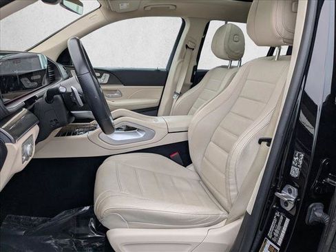 Certified 2023 Mercedes-Benz GLS 580 4MATIC image 17
