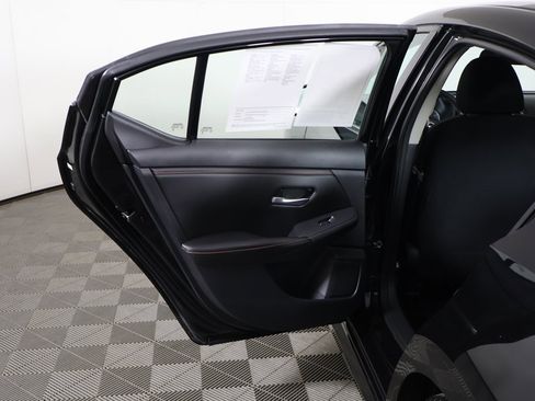 Used 2025 Nissan Sentra SR image 19