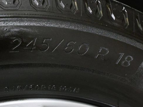 Used 2019 Chrysler Pacifica Touring-L Plus FWD image 44