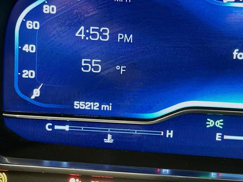 Used 2023 Chevrolet Suburban Premier image 19