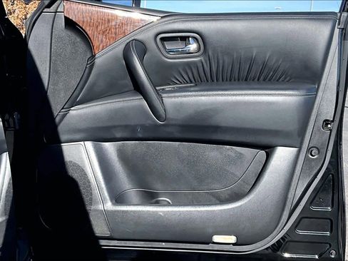 Used 2019 Nissan Armada Platinum w/ Captain's Chairs Package image 22