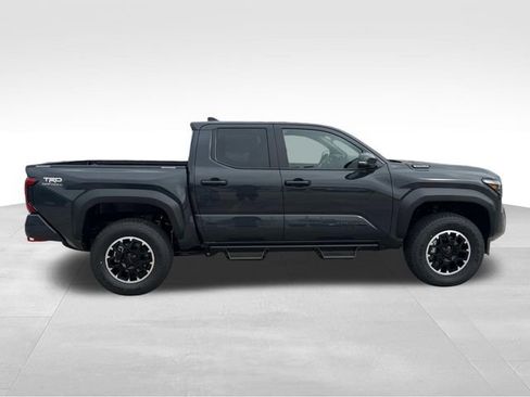 New 2026 Toyota Tacoma TRD Off-Road image 9