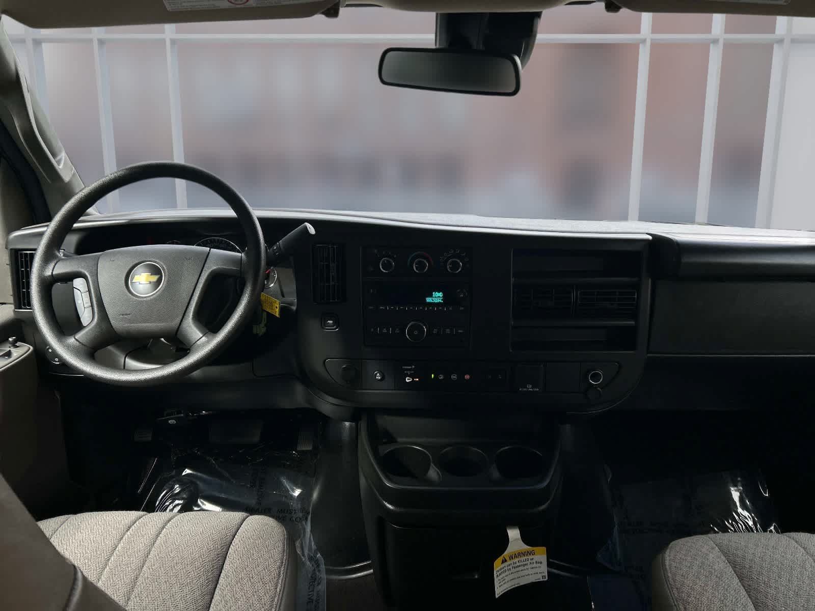 Used 2025 Chevrolet Express 3500 LT w/ LT Preferred Equipment Group RWD image 22