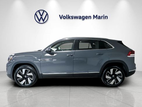 New 2026 Volkswagen Atlas Cross Sport SEL AWD/4WD image 2