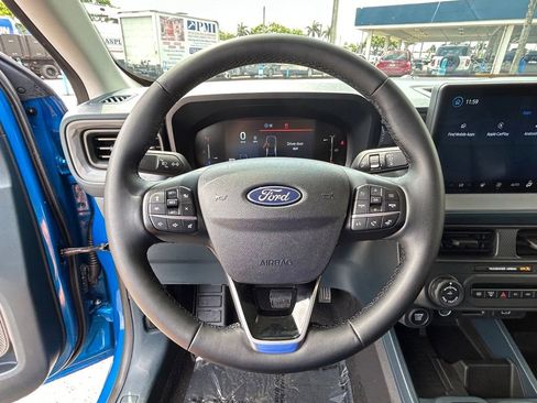 Used 2025 Ford Maverick Lariat w/ Black Appearance Package AWD/4WD image 16