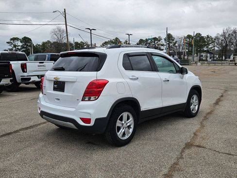 Used 2018 Chevrolet Trax LT w/ LT Convenience Package image 37