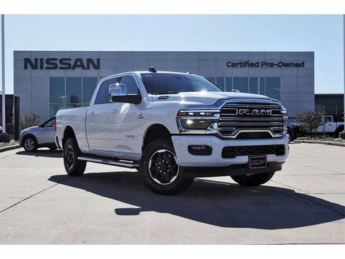 Used 2025 RAM 2500 Laramie image 1