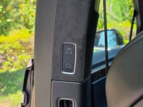 Used 2018 Tesla Model X 100D AWD/4WD image 24