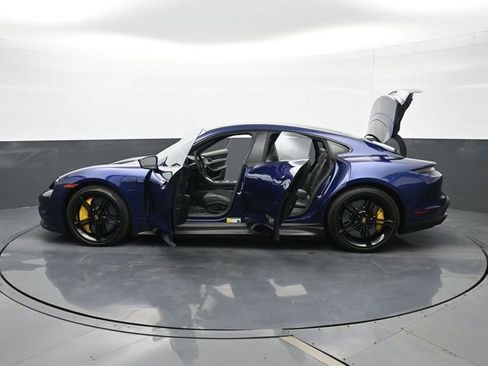 Certified 2020 Porsche Taycan Turbo S w/ Premium Package AWD/4WD image 30