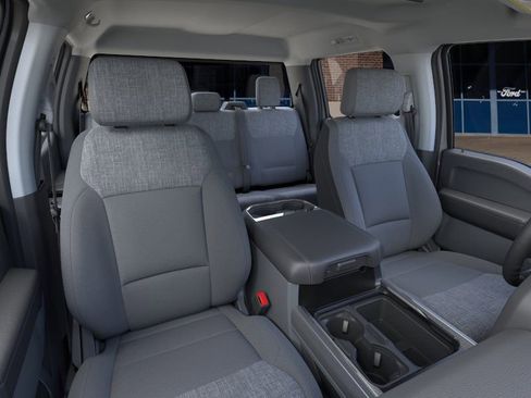 New 2025 Ford F250 XLT w/ FX4 Off-Road Package image 10
