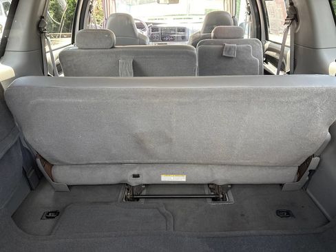 Used 2005 Ford Excursion XLS RWD image 29