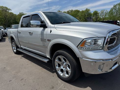 Used 2015 RAM 1500 Laramie w/ Convenience Group AWD/4WD image 12