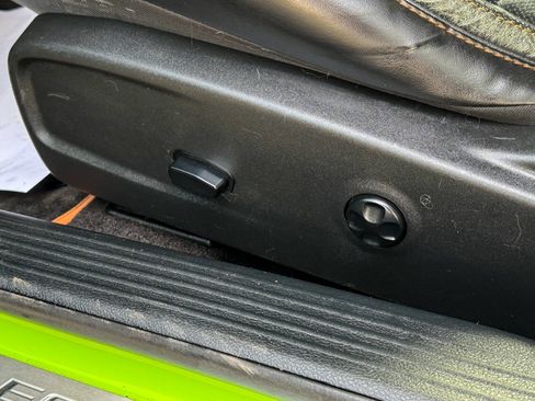 Used 2015 Dodge Challenger R/T Plus image 33