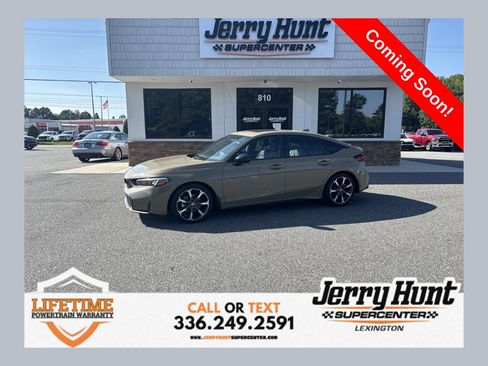 Used 2025 Honda Civic Sport Touring image 1