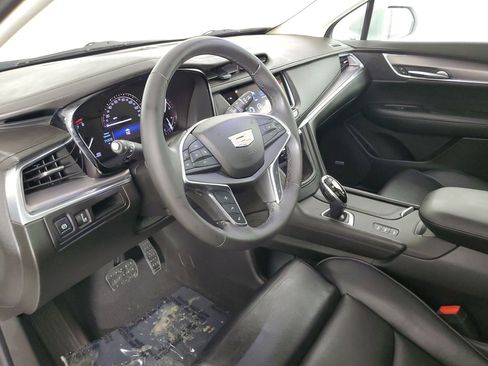 Used 2017 Cadillac XT5 Luxury w/ Driver Awareness Package image 26