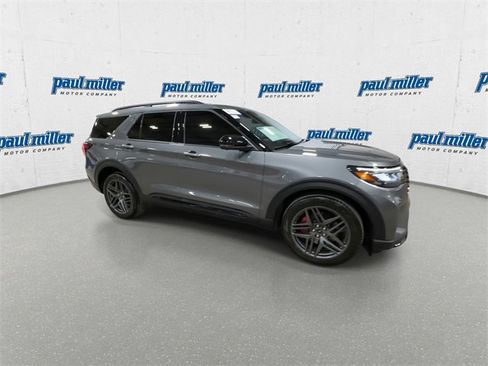 Used 2025 Ford Explorer ST w/ Sun And Sound Package image 13