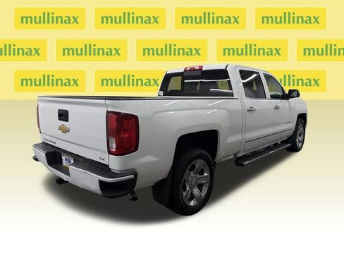 Used 2017 Chevrolet Silverado 1500 LTZ Z71 AWD/4WD image 3