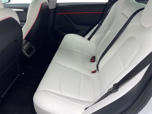 Used 2021 Tesla Model 3 Performance image 32