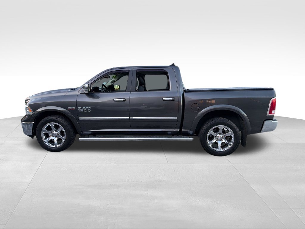 Used 2017 RAM 1500 Laramie w/ Convenience Group AWD/4WD image 4