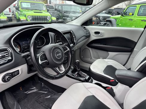 Used 2020 Jeep Compass Limited image 12