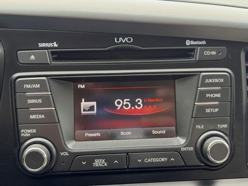 Used 2011 Kia Optima EX image 33