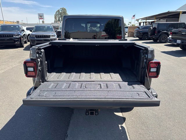 New 2026 Jeep Gladiator Rubicon AWD/4WD image 5